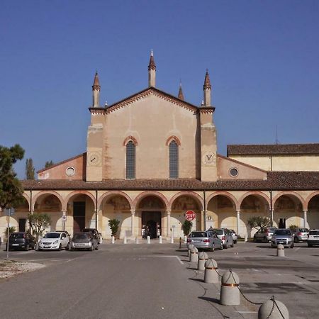 Foresteria Borgo Delle Grazie Curtatone Exterior foto